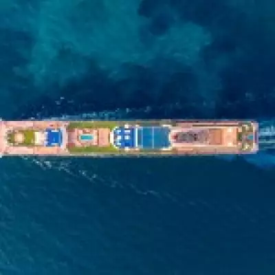 Swingers Use Colored Bead Necklaces to Signal Preferences on Cruises