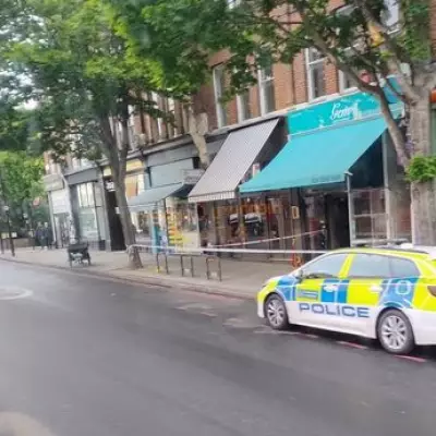 Two Men Stabbed in North London Street Fight, Hospitalized