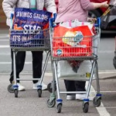 UK Supermarkets May Cap Milk, Egg, Bread Prices Amid Iran War Fears