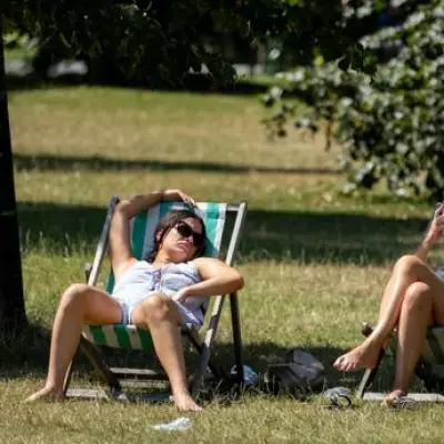 UKHSA Issues Yellow Heat-Health Alert for London as Temperatures to Hit 31C