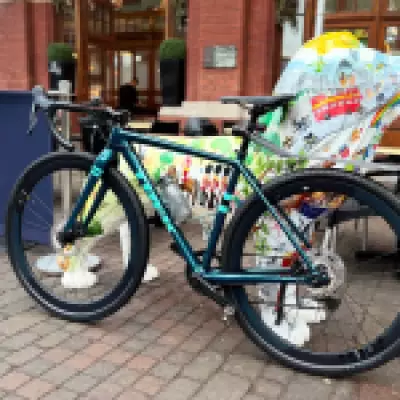 Windsor Cafe's Lycra Discount Sparks Cyclist Boom and Local Tension