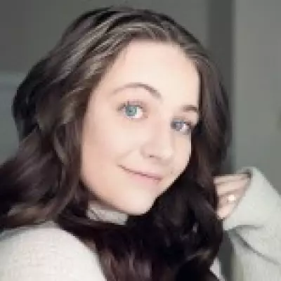 Woman Diagnosed with Mosaic Down Syndrome at 23 After Third Child's Birth