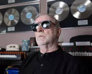 Blind UK Pop Producer Robin Millar Sues Music Firm Over Disability Support