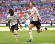 Bolton Promoted to Championship After 4-1 Playoff Final Win Over Stockport