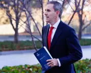 Budget 2026: Chalmers Addresses Economic Anxieties Amid One Nation Rise