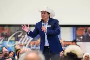 Democrats Poised to Reclaim House Majority in 2026 Midterms