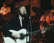 Dennis Locorriere, Dr Hook Lead Singer, Dies at 76