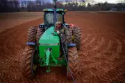 Diesel Prices Squeeze US Farmers Amid Tariffs and Drought