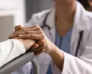 Doctor's Empathy Shines: Buying Groceries for Hungry Patient