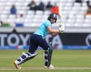 England Dominate New Zealand in First Women's ODI