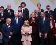 EU Sends Experts to Armenia to Counter Russian Interference Ahead of Summit