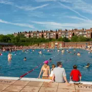 Fight Forces Parliament Hill Lido to Close Early During Heatwave