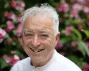 Frank Cottrell-Boyce: Treat Children's Reading as a Right, Not a Duty