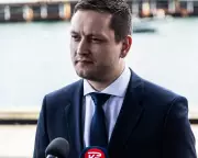 Greenland PM: US Ambitions Unchanged After Meeting with Trump Envoy