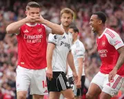 Gyökeres Double Fires Arsenal Past Fulham to Turn Title Pressure on Man City