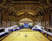 Haunting Beauty of Abandoned US and Canadian Cinemas Captured in Photos
