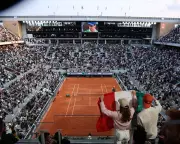 Henman Mediates Grand Slam Pay Dispute to Avert Wimbledon Protests