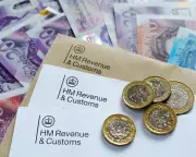 HMRC Delays Tax Refunds While Charging High Interest on Late Payments