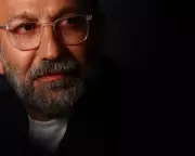 Iranian Director Asghar Farhadi Condemns State Violence and War at Cannes