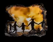 Iranian Women's Defiance: Bonfire Protest Chants of Freedom