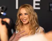 Kylie Minogue Reveals Second Cancer Diagnosis in 2021 in New Netflix Documentary