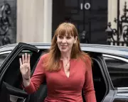 Labour Leadership Contest Looms as Streeting Weighs Bid, Rayner Cleared