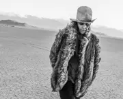 Linda Perry on 4 Non Blondes: 'Let It Die Here' Documentary