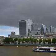 London Weather: Grey and Damp Weekend Ahead After Sunny Spring