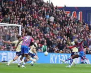 Mateta's Equaliser Dashes Everton's European Hopes in Thrilling Draw