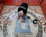 Milan Restores Bull Mosaic's Testicles Worn Down by Tourists' Heels