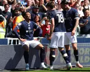 Millwall Secure Playoff Spot with 2-0 Win Over Oxford United