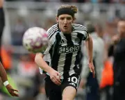 Newcastle's Gordon Linked with Bayern as Howe Hints at Farewell