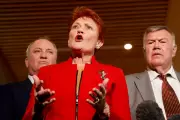 Pauline Hanson's One Nation Surges as Major Parties Scramble for Voters