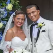 Peter Andre Reveals Surprise Wedding Performance for Venezuela Fury