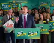 Plaid Cymru Wins Welsh Senedd Elections, Ending Labour's 100-Year Control