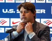 Pochettino Defends Emailing Cut Players: 'What Am I Going to Tell Them?'