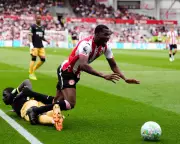 Premier League and EFL: Brentford Lead West Ham, Newcastle Dominate Brighton
