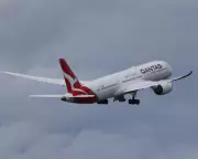 Qantas Bans Passenger for Allegedly Biting Flight Attendant on US-Bound Flight