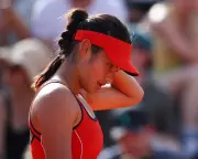 Raducanu Crashes Out of French Open; Jones Claims First Grand Slam Win