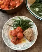 Ricotta and Breadcrumb Balls in Tomato, Chilli and Basil Sauce Recipe