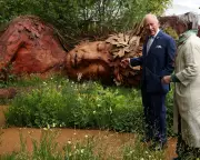 Sarah Eberle Wins Top Prize at Chelsea Flower Show with Giant Tree Sculpture Garden