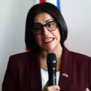 Should politicians be professional or show they're 'real people'?