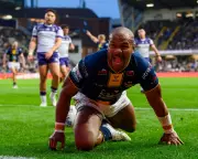 Sivo Hat-Trick Keeps Leeds on Top in Super League Thriller