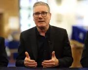 Starmer Calls for Whole-Society Response to Rising Antisemitism in UK