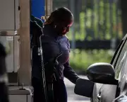 Starmer Scraps Planned Fuel Duty Rise, Extends 5p Cut to Ease Cost-of-Living