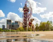 Stunning Readers' Photos: From London's Orbit to Venice's Histories