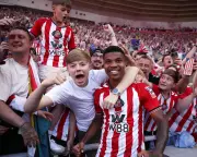 Sunderland Secure Europa League Spot After 10-Man Chelsea Collapse