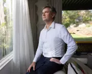 Sydney 'White Shirt Guy' to Sue Police Over Alleged Assault at Herzog Protest