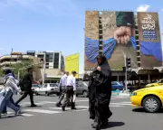 Trump and Iran Offer Conflicting Signals on Peace Deal Prospects