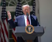 Trump Announces 3-Day Ceasefire Between Russia and Ukraine